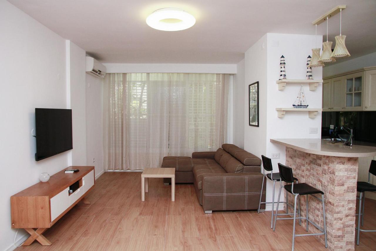 Apartments4You Betti Bat Yam Eksteriør billede