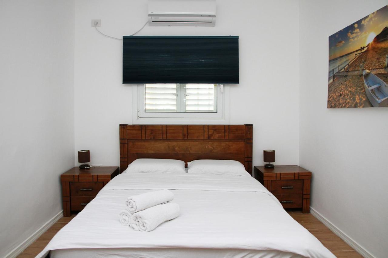 Apartments4You Betti Bat Yam Eksteriør billede